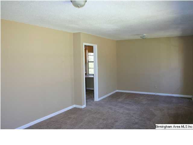 149 Greenridge Road Hueytown, AL 35023 - Photo 2 of 15