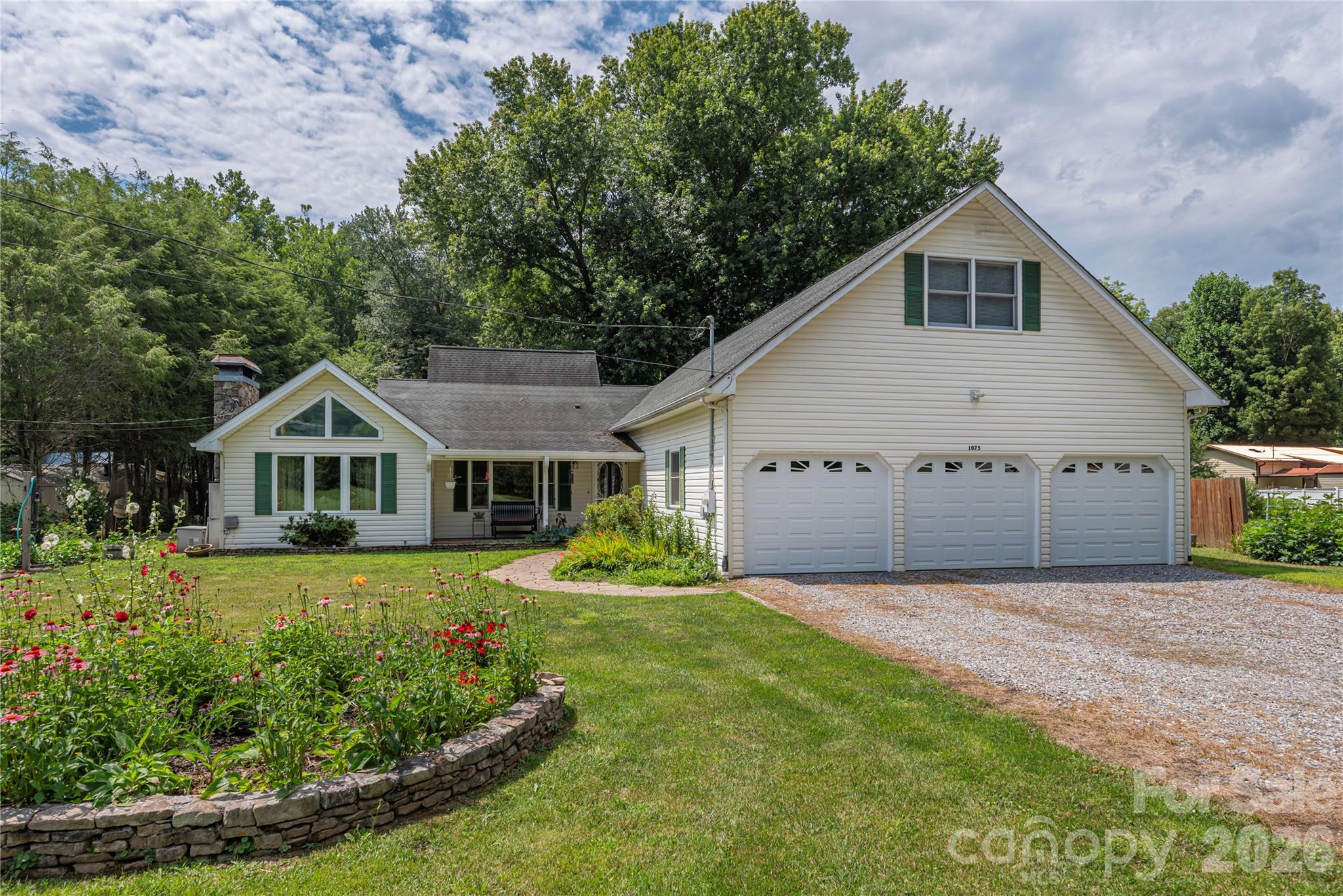 1075 Moody Farm Road Maggie Valley, NC 28751 - Photo 1 of 37