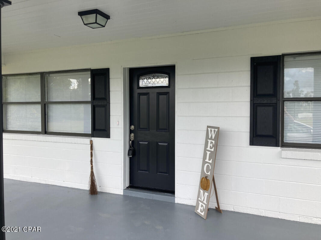 5335 Alliance Road Marianna, FL 32448 - Photo 2 of 12 Gallery Image 2