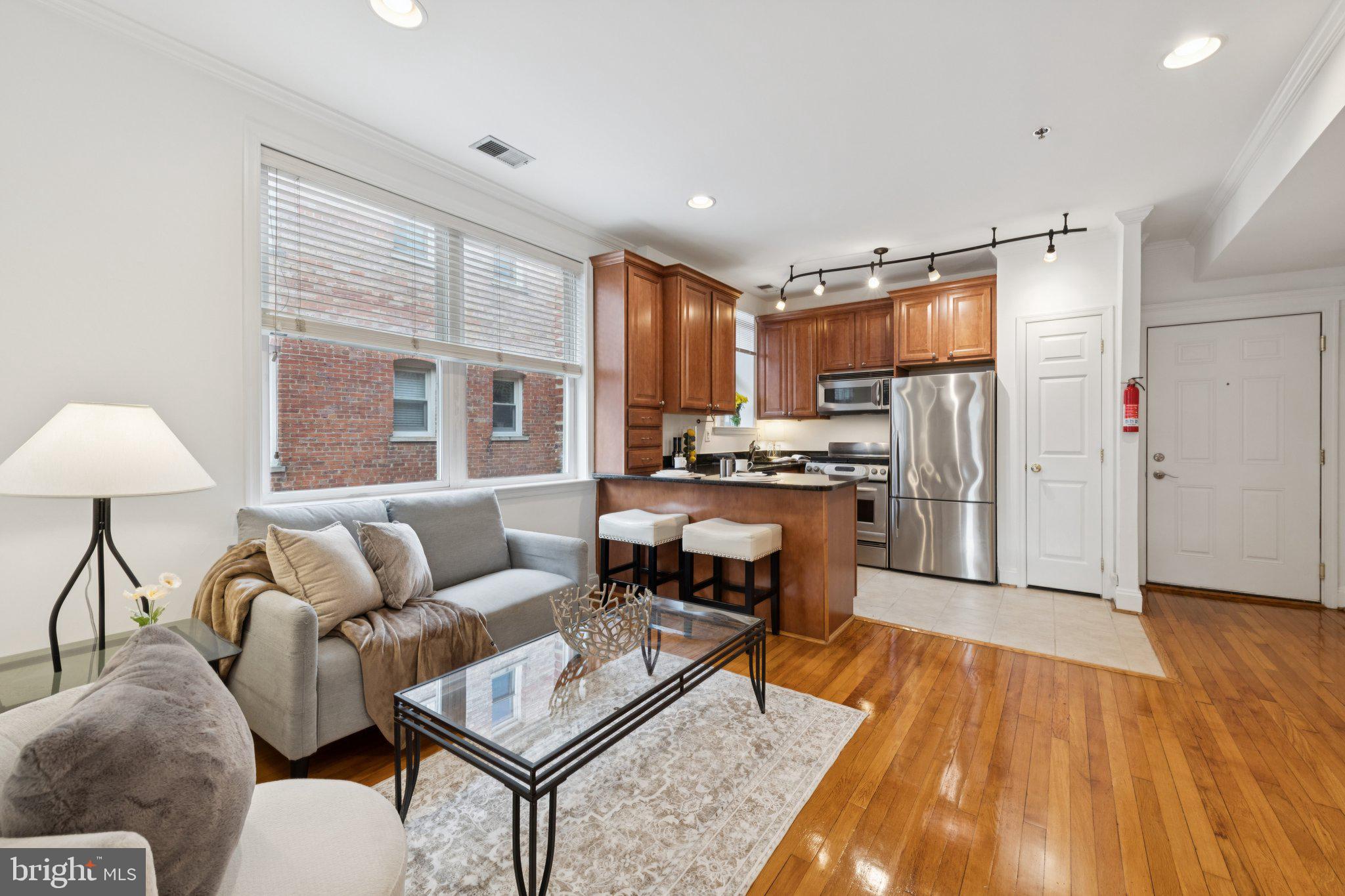 1438 Columbia Road Northwest, Unit 305 Washington, DC 20009 - Photo 1 of 24 Recessed lighting