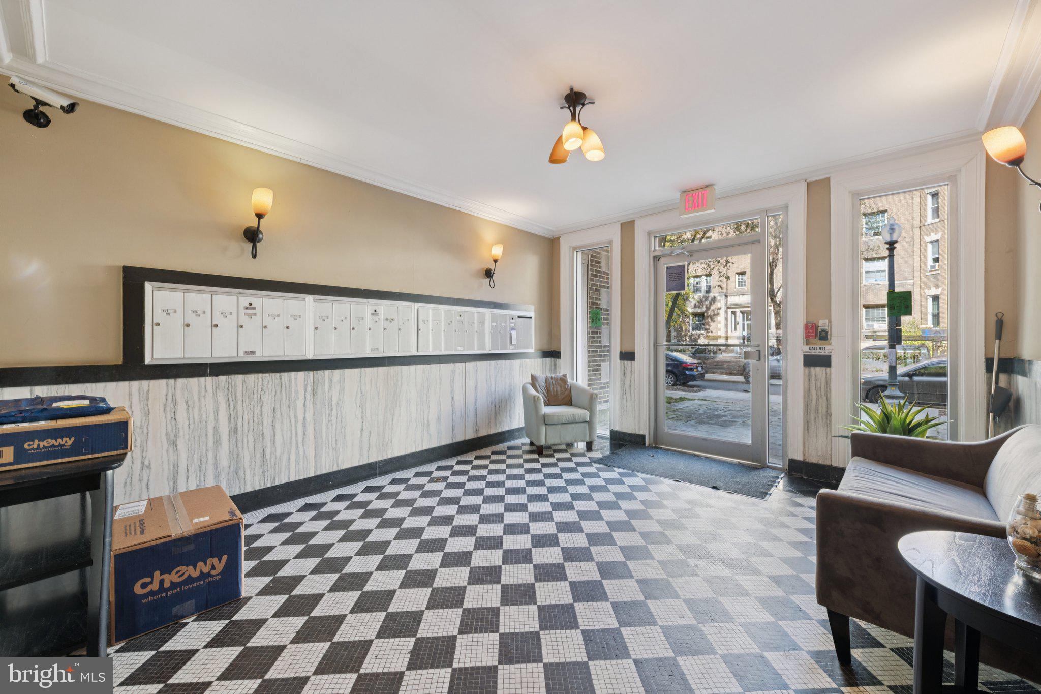 1438 Columbia Road Northwest, Unit 305 Washington, DC 20009 - Photo 10 of 24 Beautiful Art Deco building