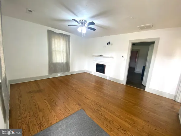 $1,600 | 1601 North Seminole Trail, Madison, VA 22727