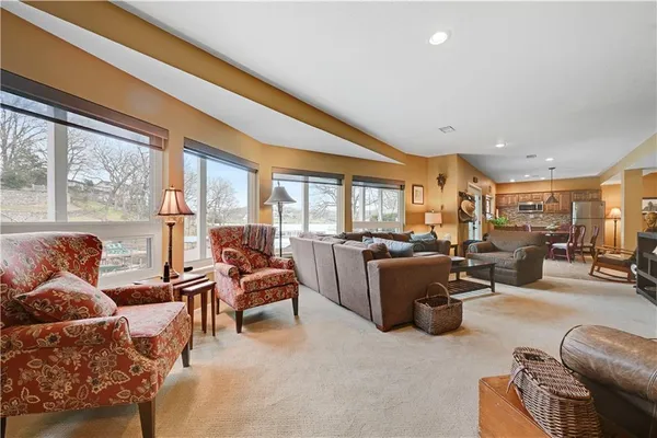 $1,175,000 | 57-58 M Street, Lee's Summit, MO 64086