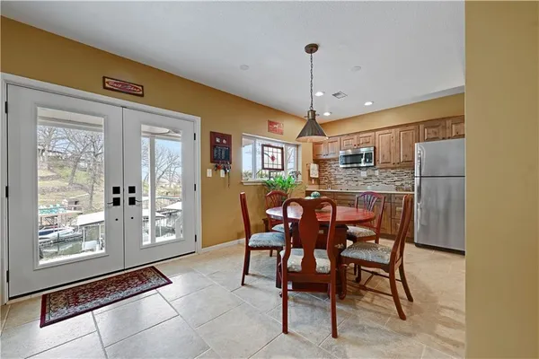 $1,175,000 | 57-58 M Street, Lee's Summit, MO 64086