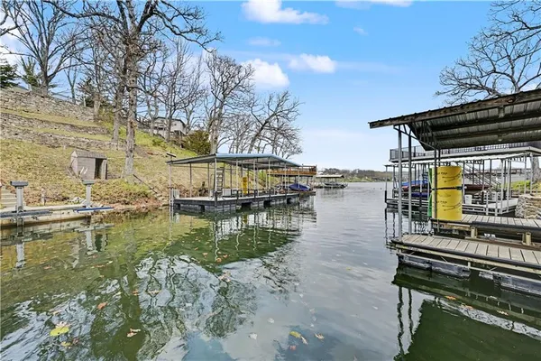 $1,175,000 | 57-58 M Street, Lee's Summit, MO 64086