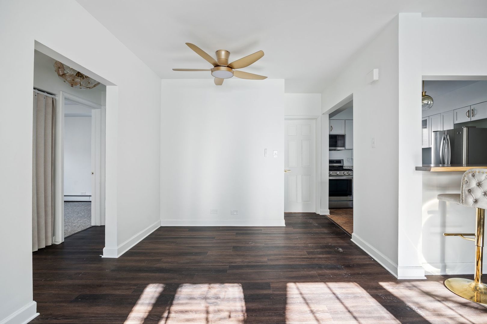 7536 North Ridge Boulevard, Unit 1W Chicago, IL 60645 - Photo 5 of 15