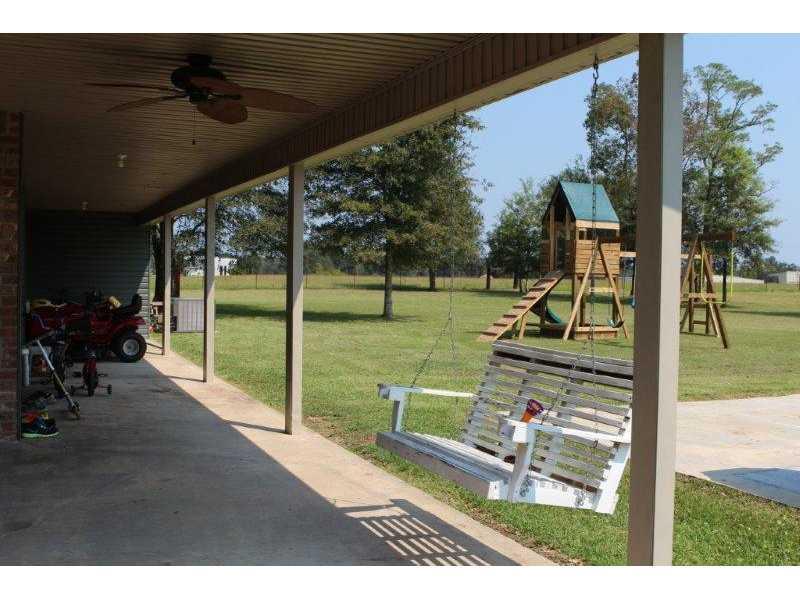 19512 Robert Road Hammond, LA 70401 - Photo 4 of 25 Gallery Image 4