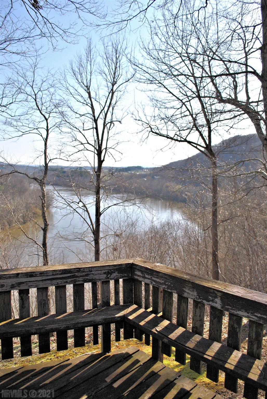 7462 Riverbluff Road Radford, VA 24141 - Photo 7 of 72 Gallery Image 7