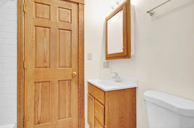 $4,495 | 1238 North Noble Street, Unit 3, Chicago, IL 60642