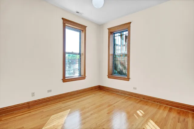 $4,495 | 1238 North Noble Street, Unit 3, Chicago, IL 60642