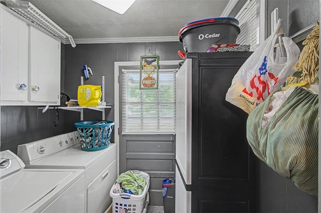 71 North Avery Road Northwest Rome, GA 30165 - Photo 29 of 42 a utility room with dryer and washer