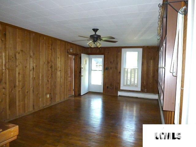607 Decatur Street Lincoln, IL 62656 - Photo 3 of 24 Gallery Image 3