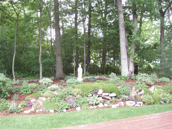 11 Magnolia Pointe Ashland, MA 01721 - Photo 3 of 30