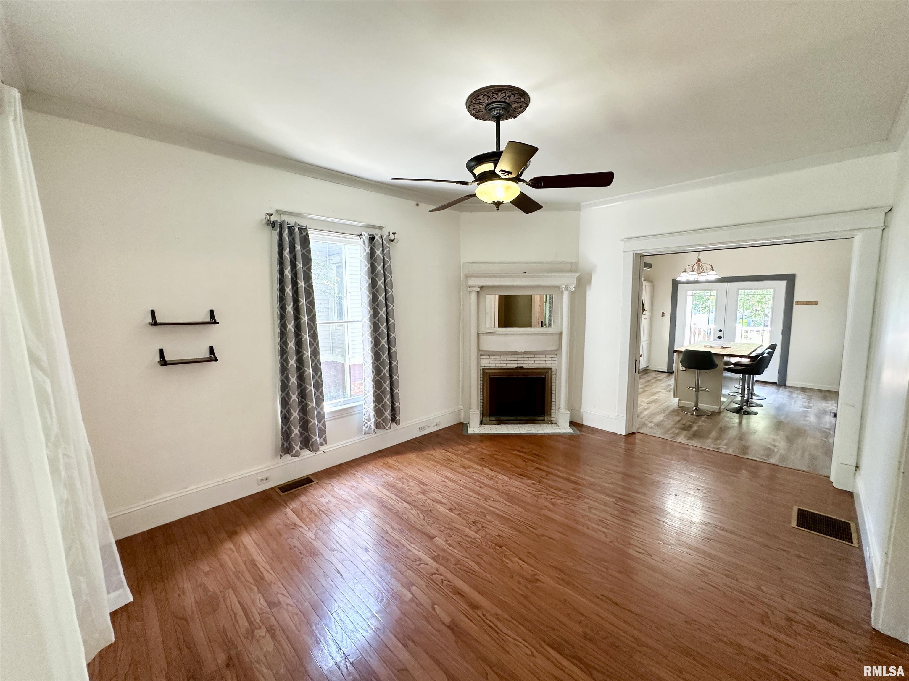 231 North Webster Avenue Jacksonville, IL 62650 - Photo 17 of 66