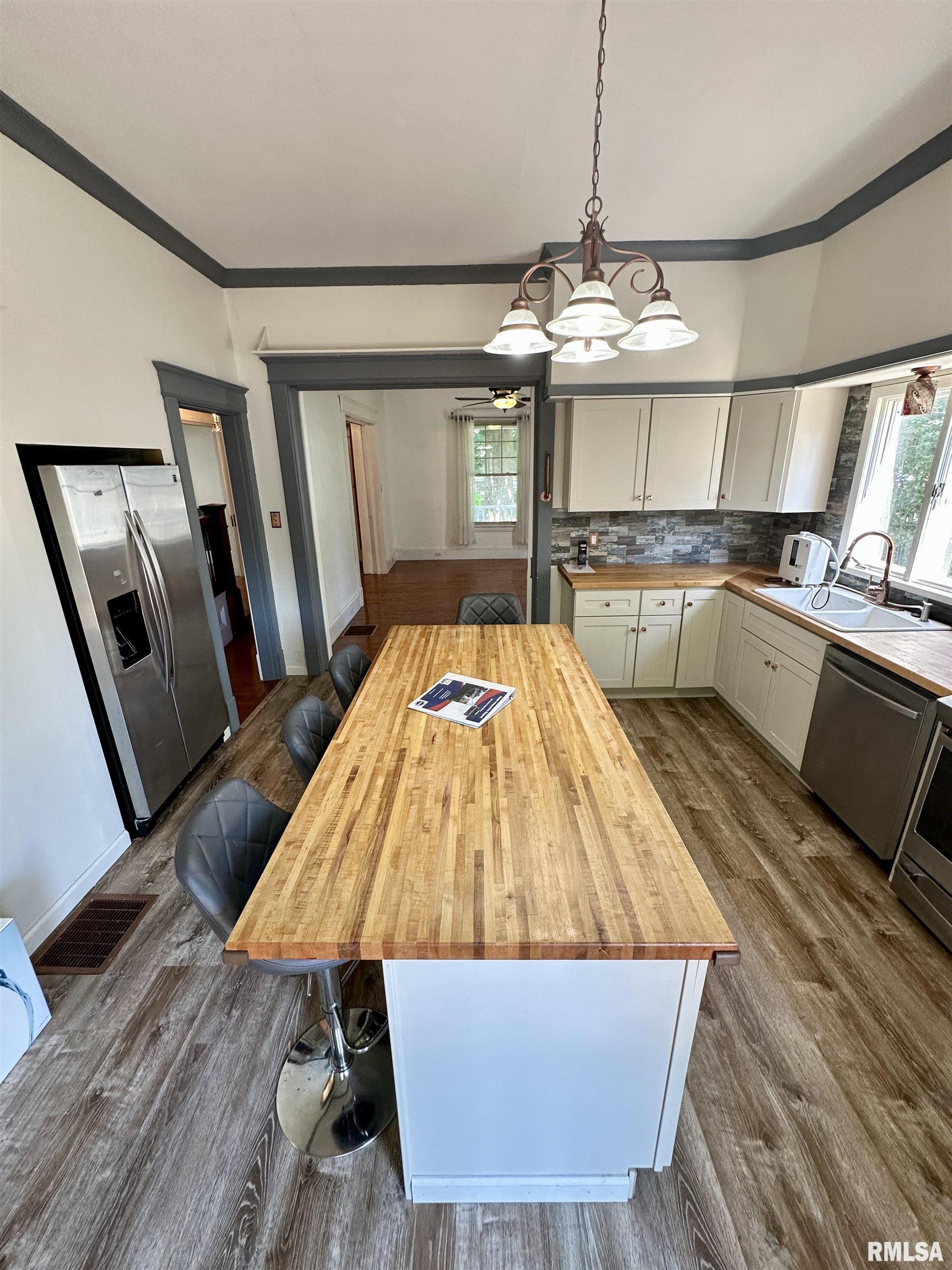 231 North Webster Avenue Jacksonville, IL 62650 - Photo 25 of 66