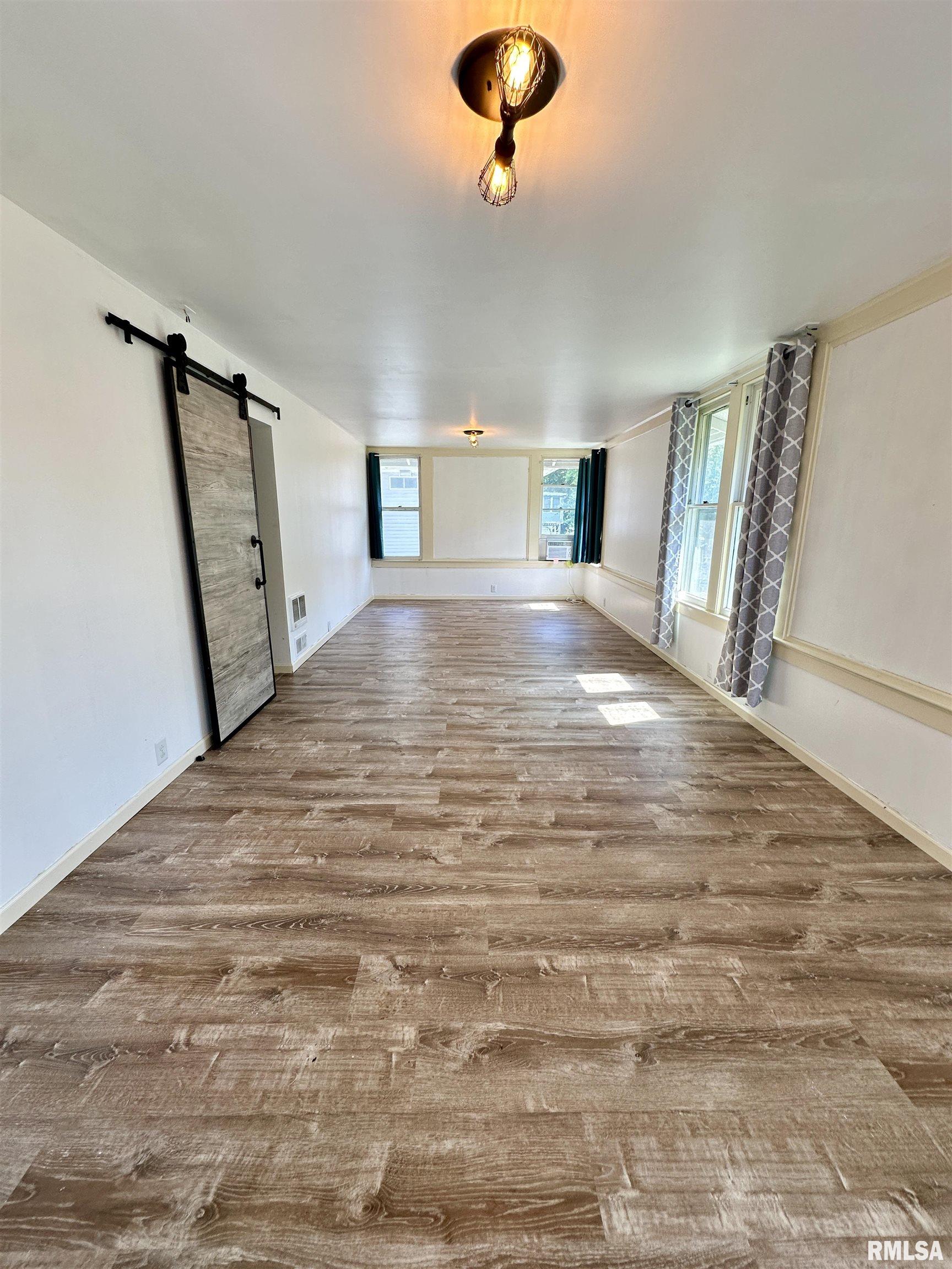 231 North Webster Avenue Jacksonville, IL 62650 - Photo 44 of 66