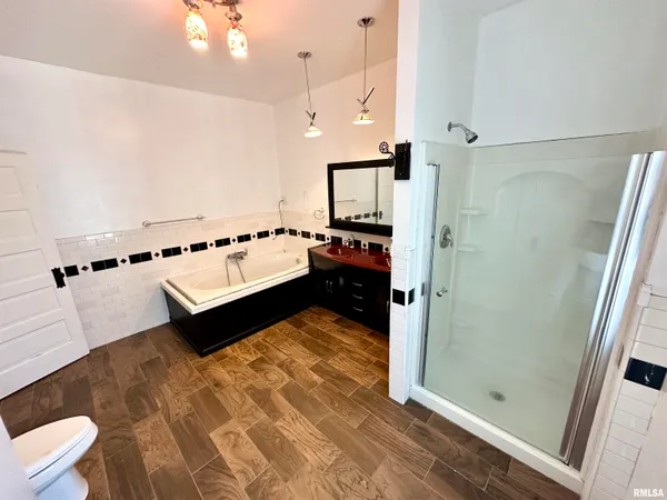 $165,000 | 231 North Webster Avenue, Jacksonville, IL 62650