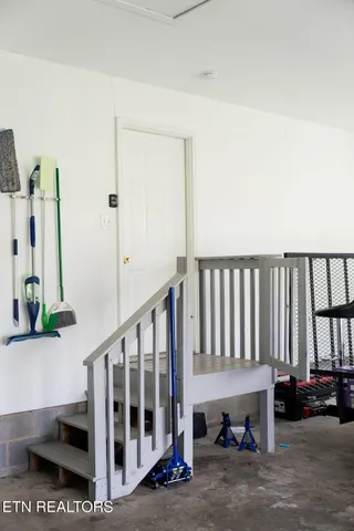 $249,999 | 9316 Number Four Drive, Mascot, TN 37806