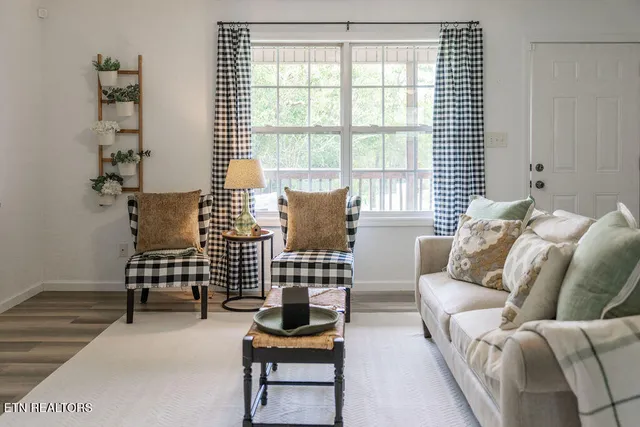 $249,999 | 9316 Number Four Drive, Mascot, TN 37806