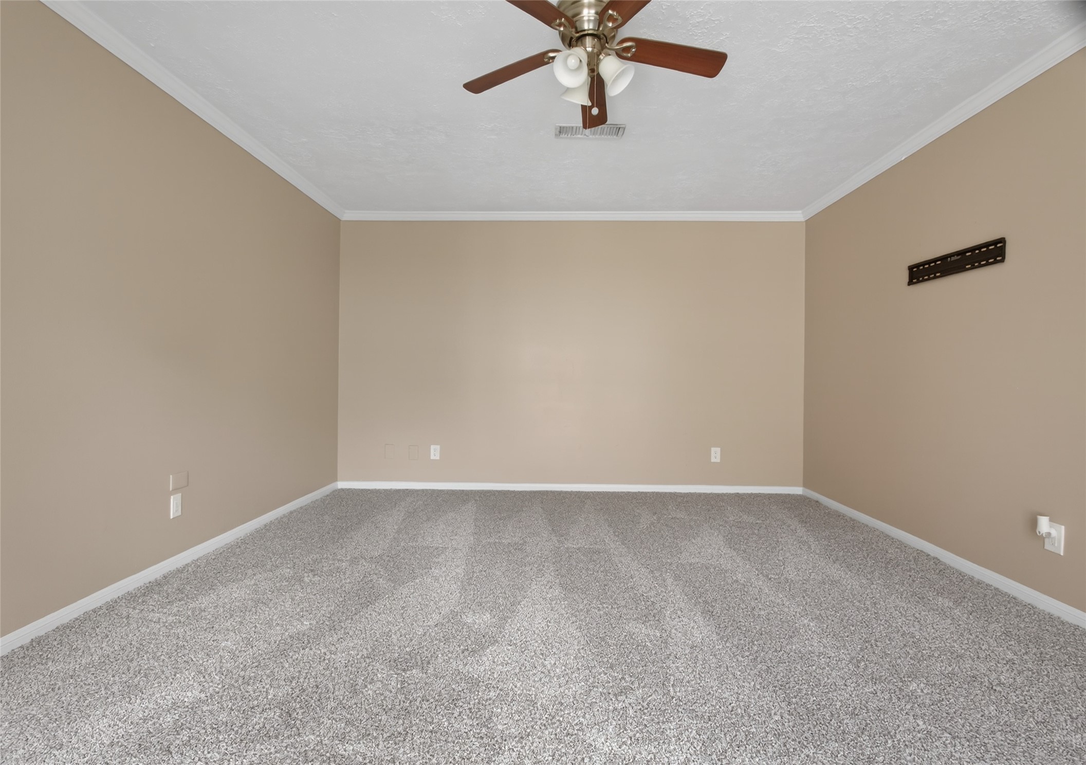 27210 Jimmy Lane Conroe, TX 77385 - Photo 19 of 43 a view of an empty room
