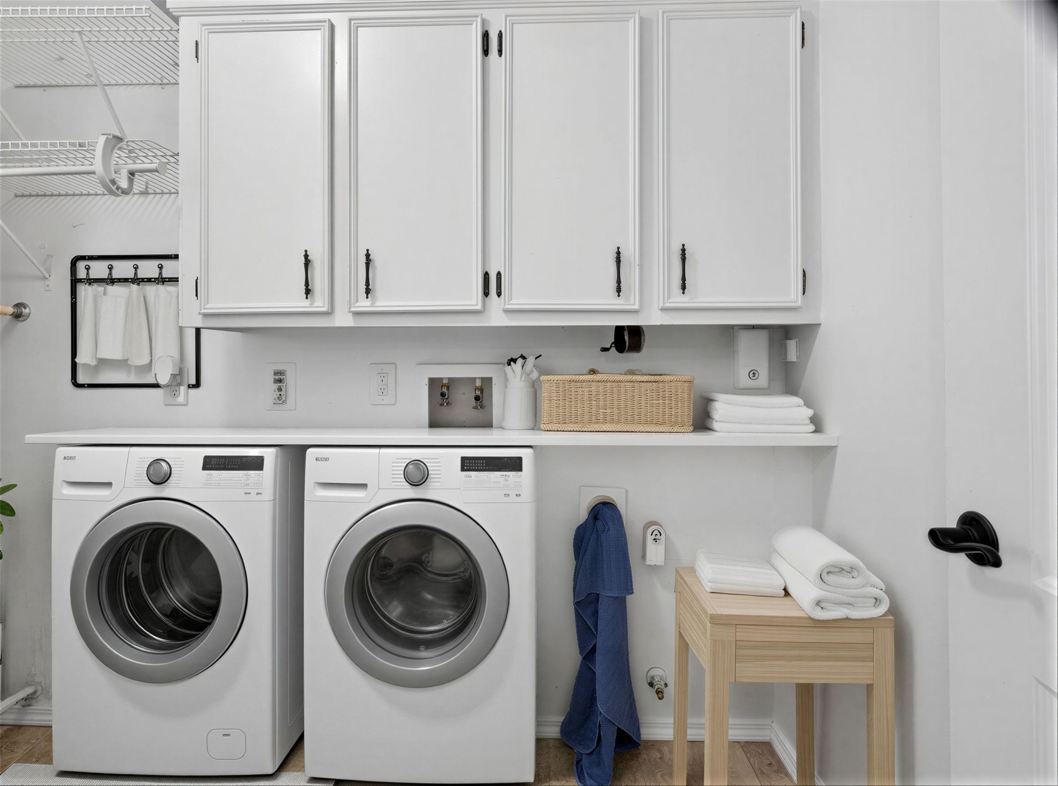 27210 Jimmy Lane Conroe, TX 77385 - Photo 28 of 43 a utility room with dryer and washer
