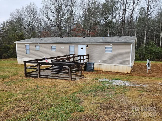 $1,600 | 2292 West Wade Avenue, Unit 55, Morganton, NC 28655