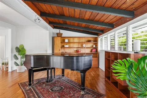 $1,750,000 | 661 North Kainalu Drive, Kailua, HI 96734