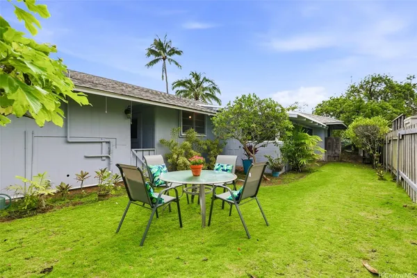 $1,750,000 | 661 North Kainalu Drive, Kailua, HI 96734