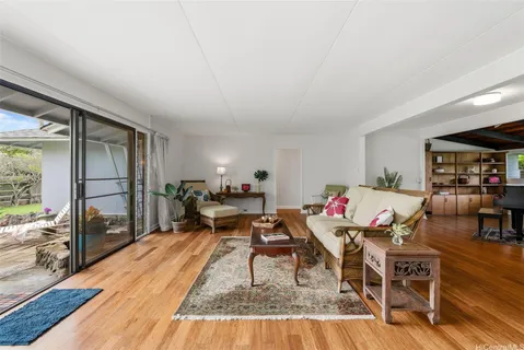 $1,750,000 | 661 North Kainalu Drive, Kailua, HI 96734