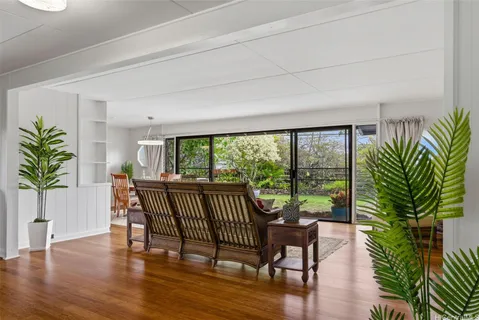 $1,750,000 | 661 North Kainalu Drive, Kailua, HI 96734