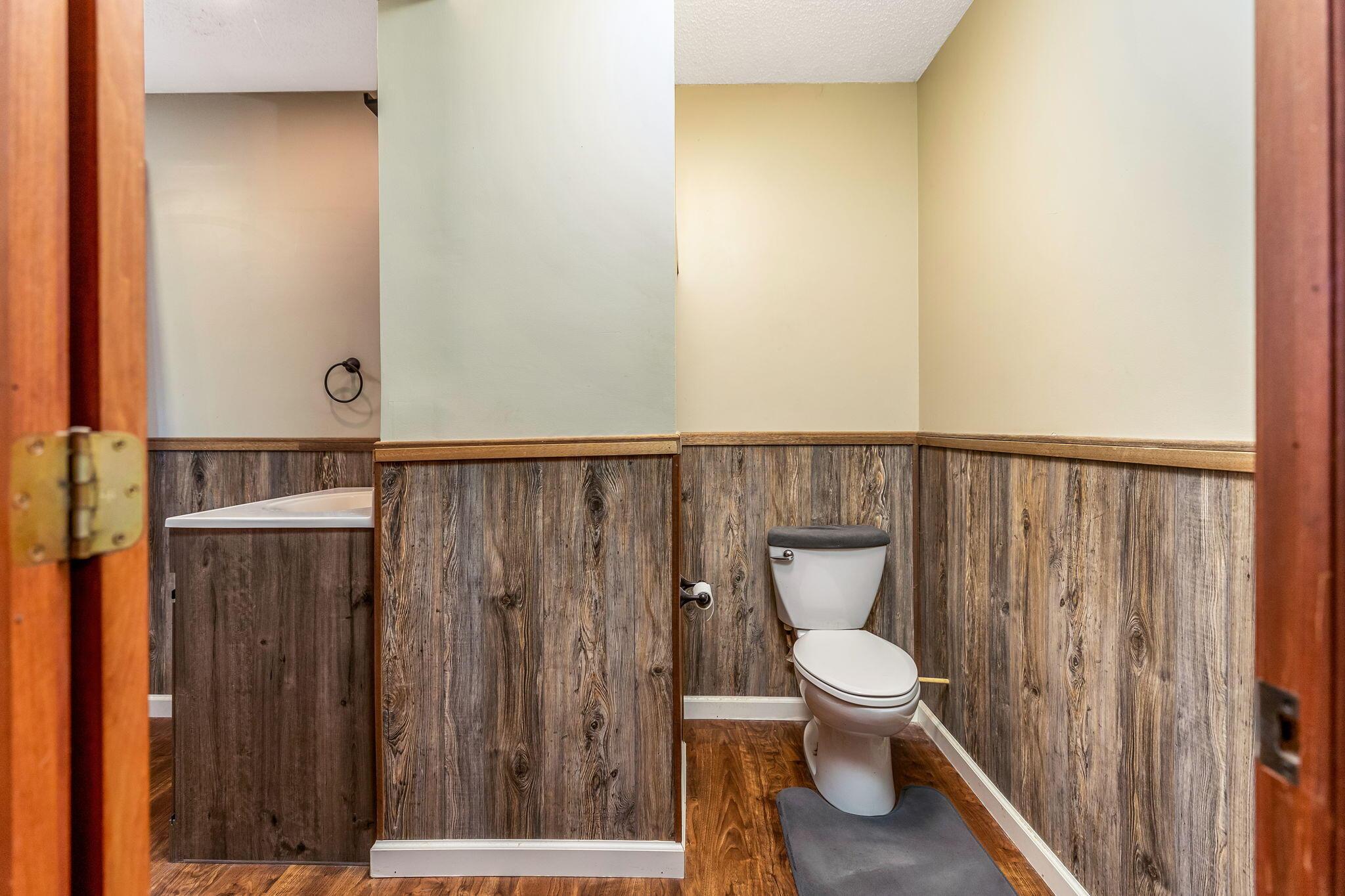 14081 Middlefork Road Laurelville, OH 43135 - Photo 28 of 73 39