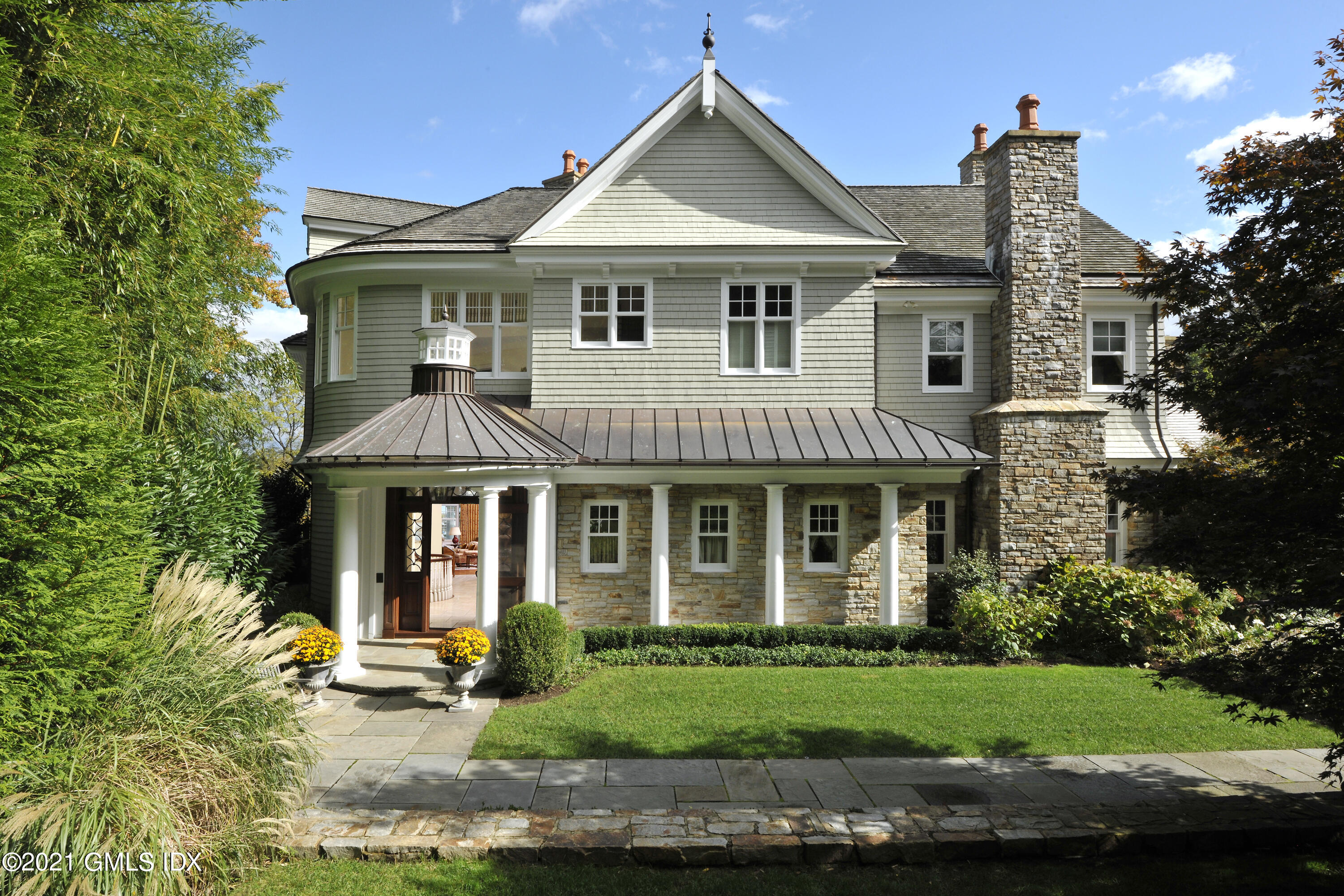 311 Shore Road Greenwich, CT 06830 - Photo 3 of 7 FRONT