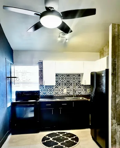 $1,675 | 301 Melody Lane, Unit 2, Lantana, FL 33462