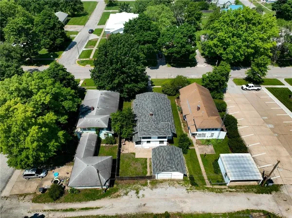 $164,900 | 1208 Central Avenue, Horton, KS 66439