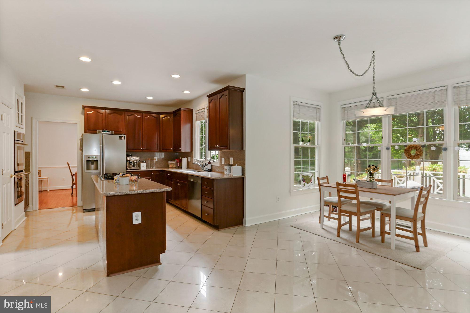 8310 Wolftrap Road Vienna, VA 22182 - Photo 13 of 32