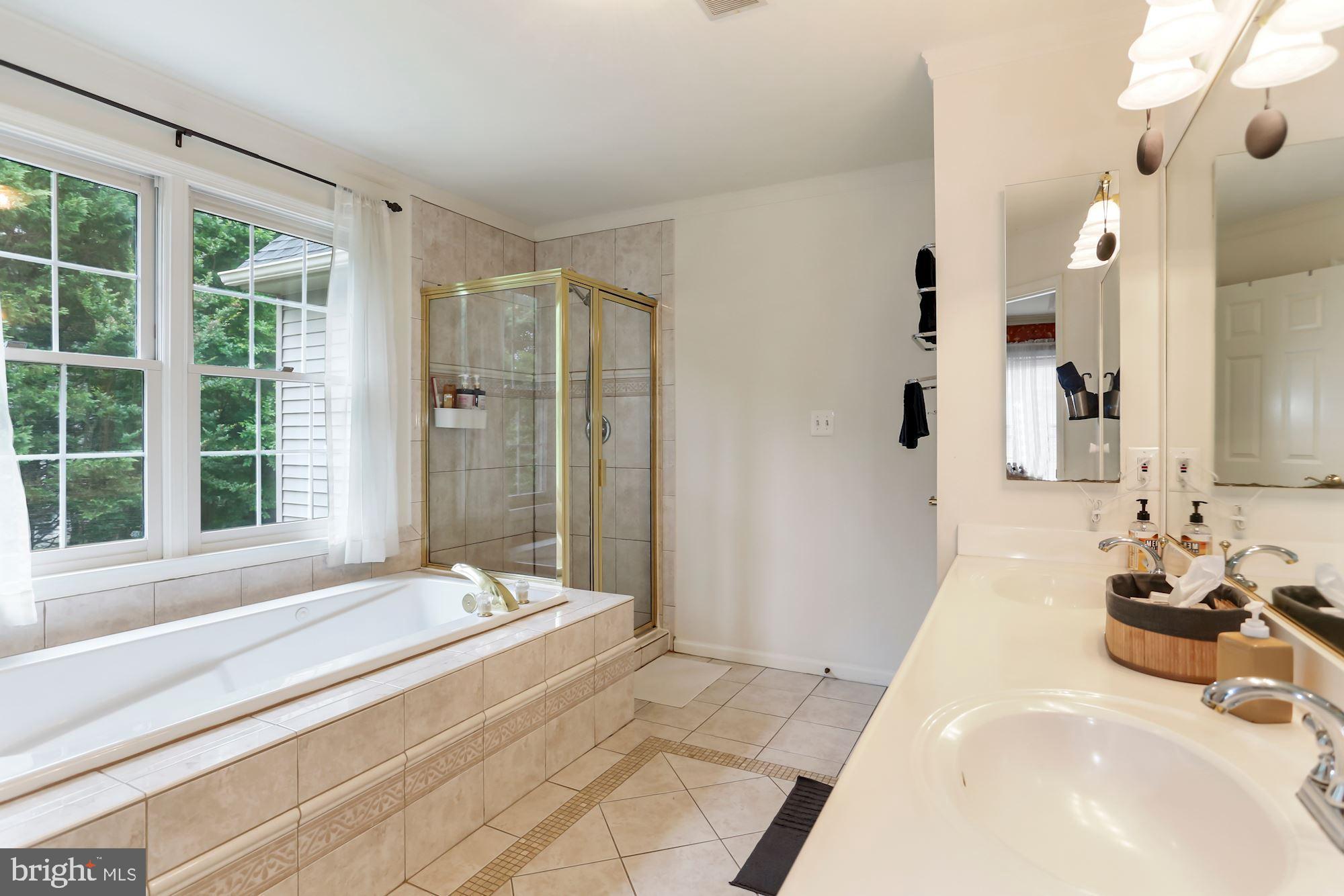 8310 Wolftrap Road Vienna, VA 22182 - Photo 16 of 32