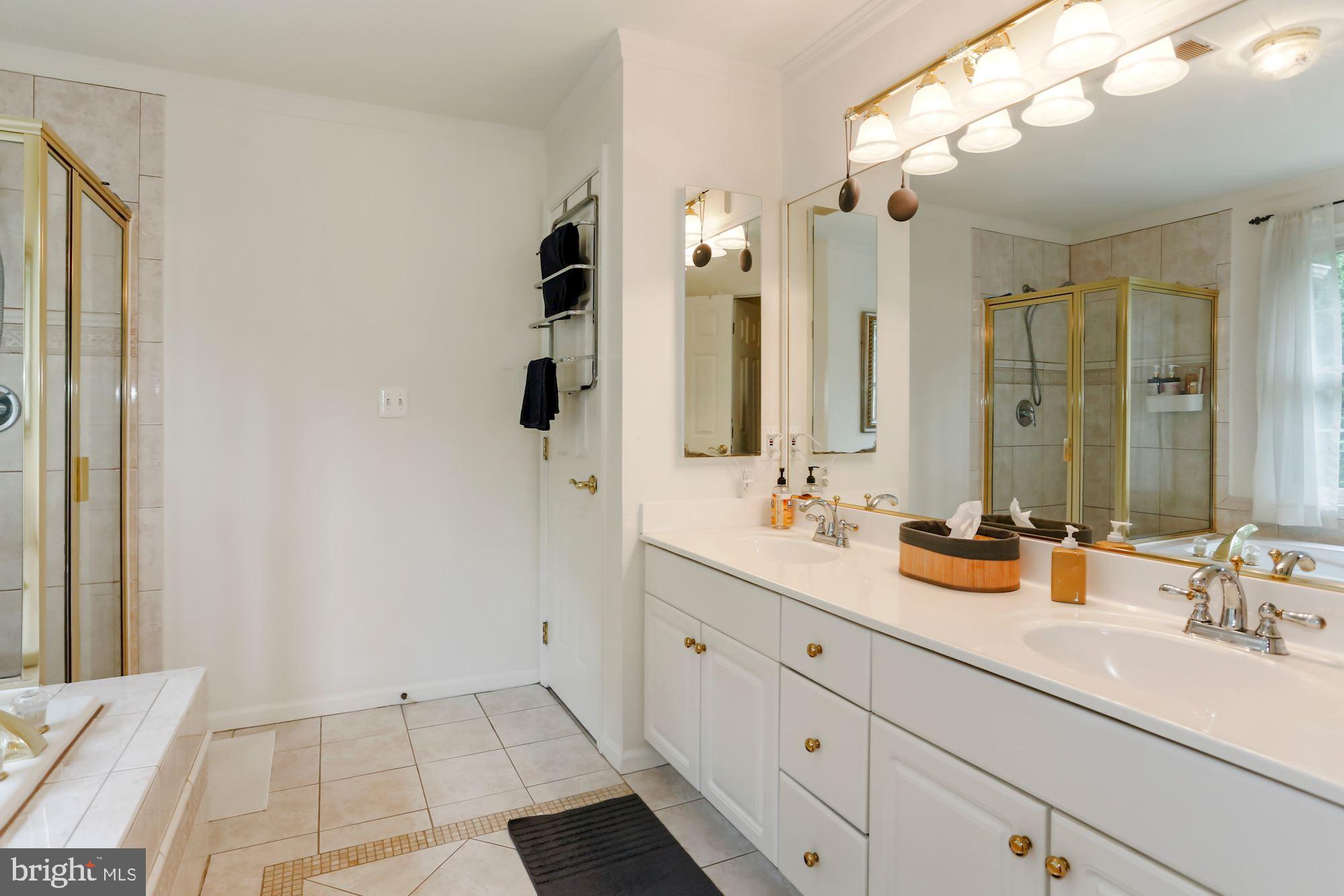 8310 Wolftrap Road Vienna, VA 22182 - Photo 17 of 32