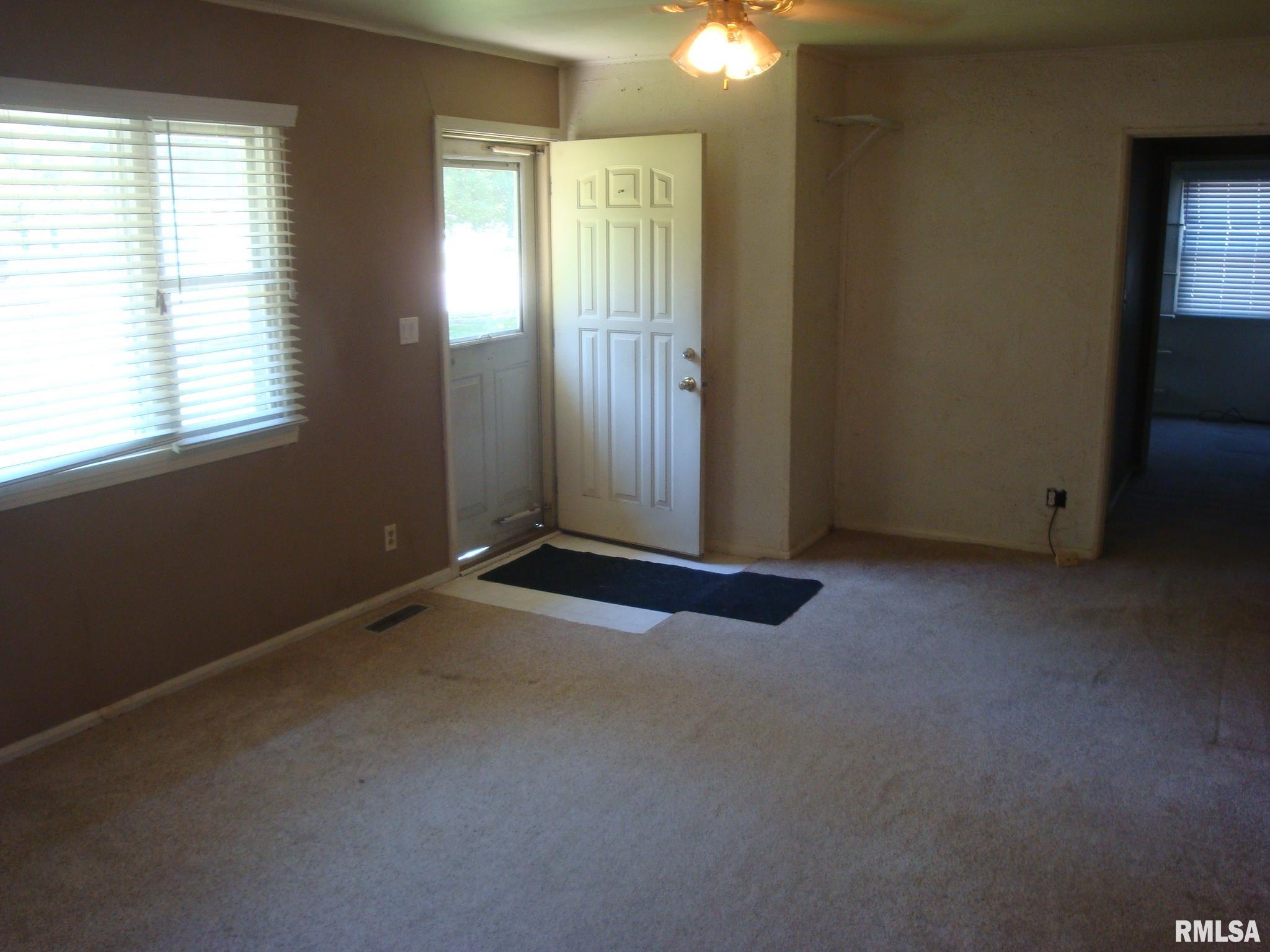 1616 North 21st Street Springfield, IL 62702 - Photo 4 of 12