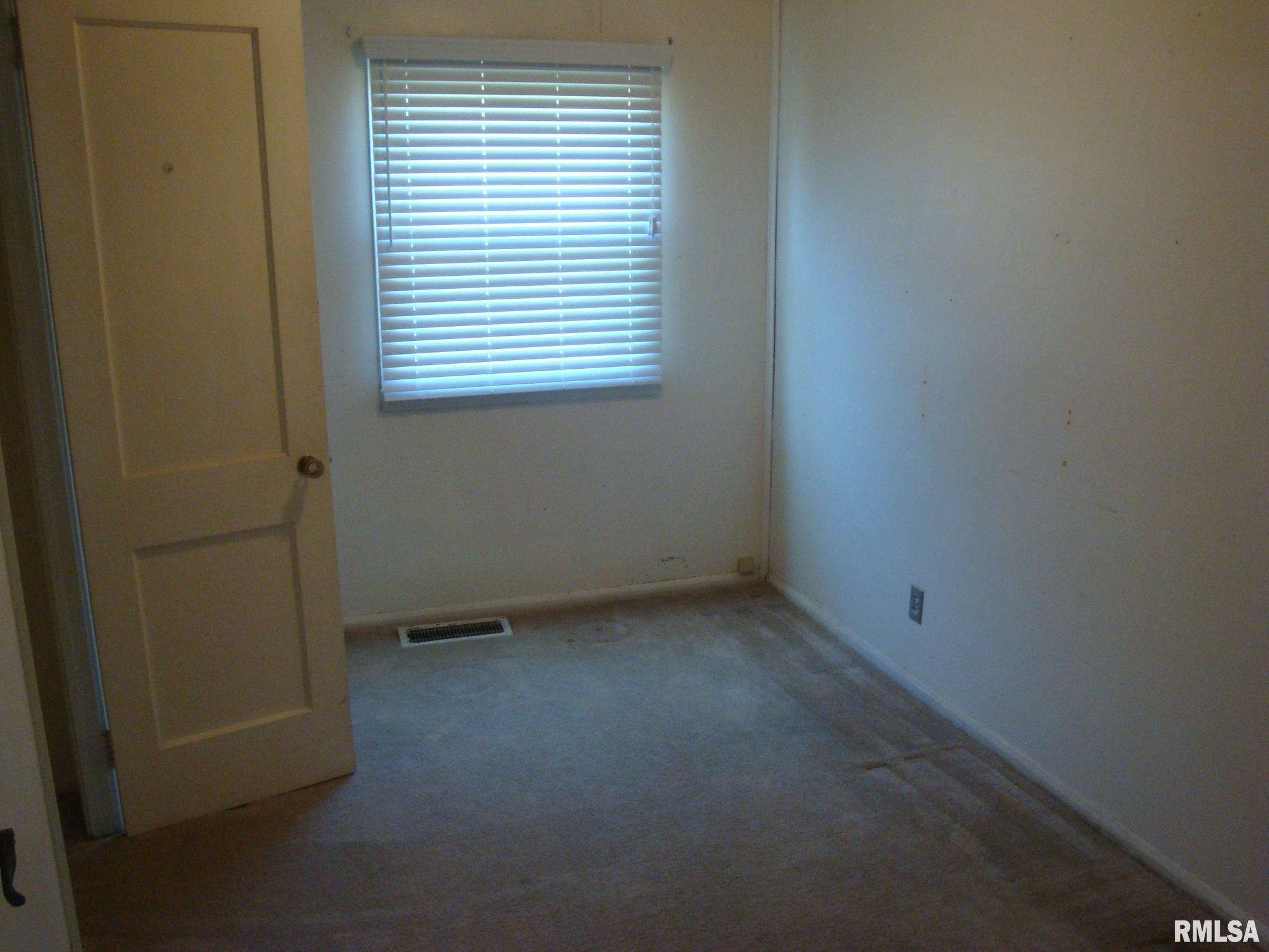 1616 North 21st Street Springfield, IL 62702 - Photo 7 of 12