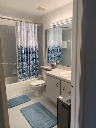 $2,895 | 513 Racquet Club Road, Unit 55, Weston, FL 33326