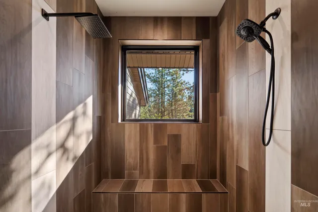 $2,275,000 | 17 Madelyn Ct Garden Valley, Garden Valley, ID 83622