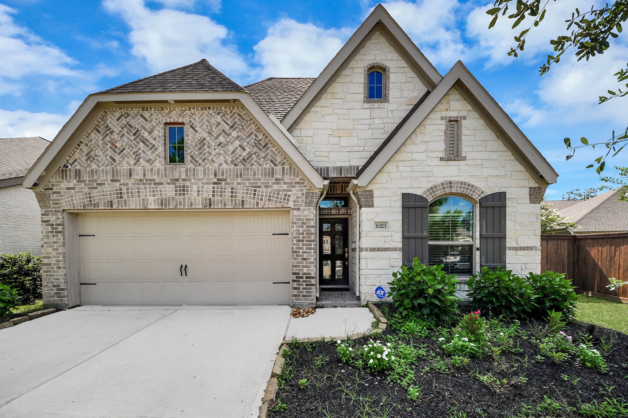 16323 Tulipan Spring Trail Humble, TX 77346 - Photo 1 of 41