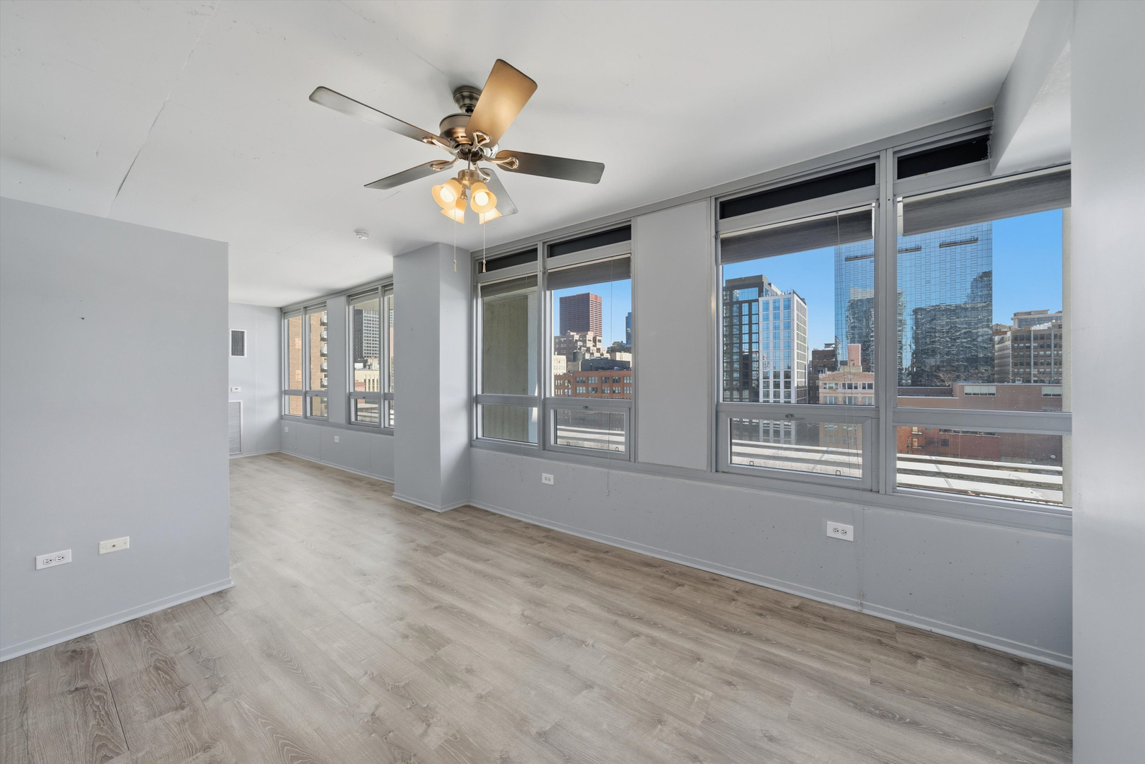 701 South Wells Street, Unit 902 Chicago, IL 60607 - Photo 6 of 20