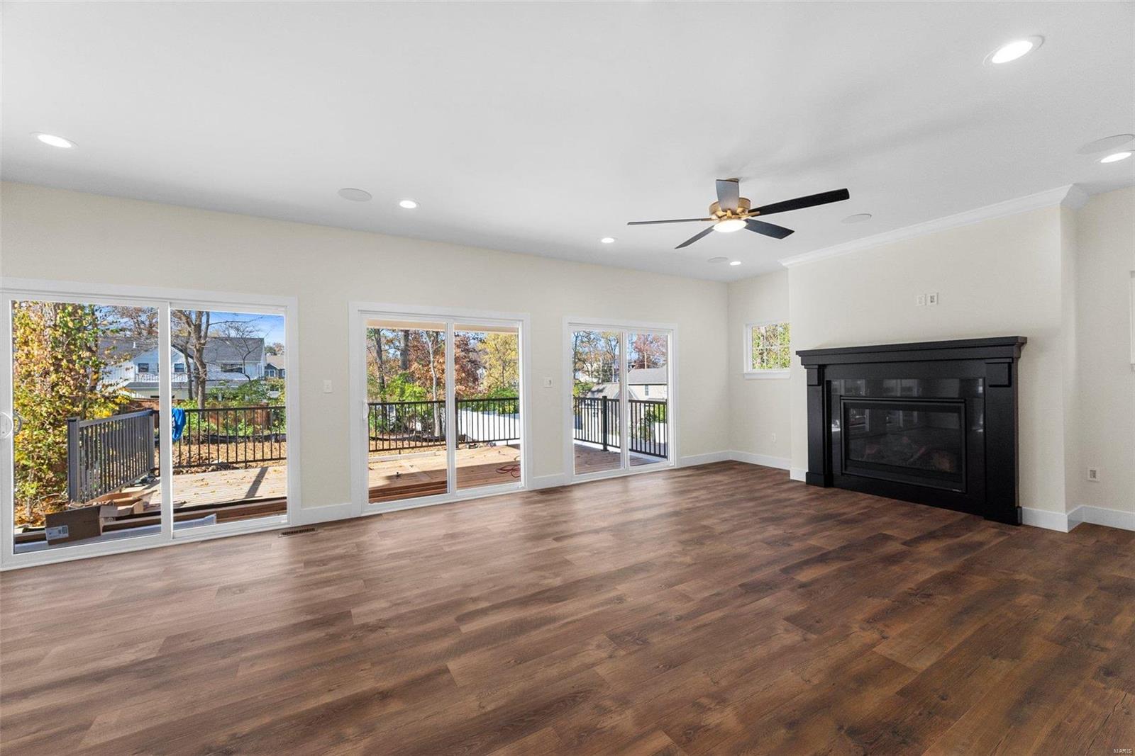 413 Crest Avenue St. Louis, MO 63122 - Photo 2 of 29