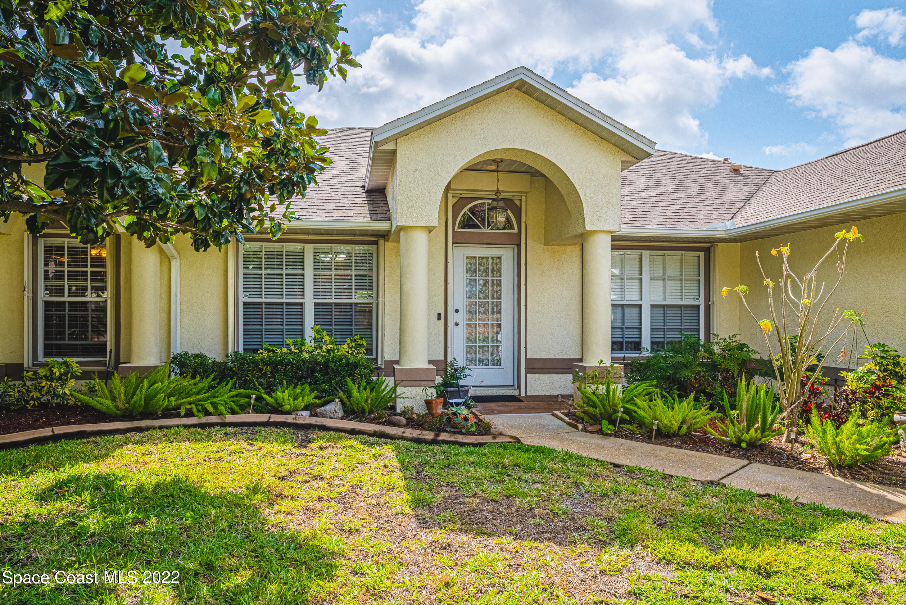 2023 Blue Ridge Avenue Melbourne, FL 32935 - Photo 1 of 27 JC7_8038-HDR