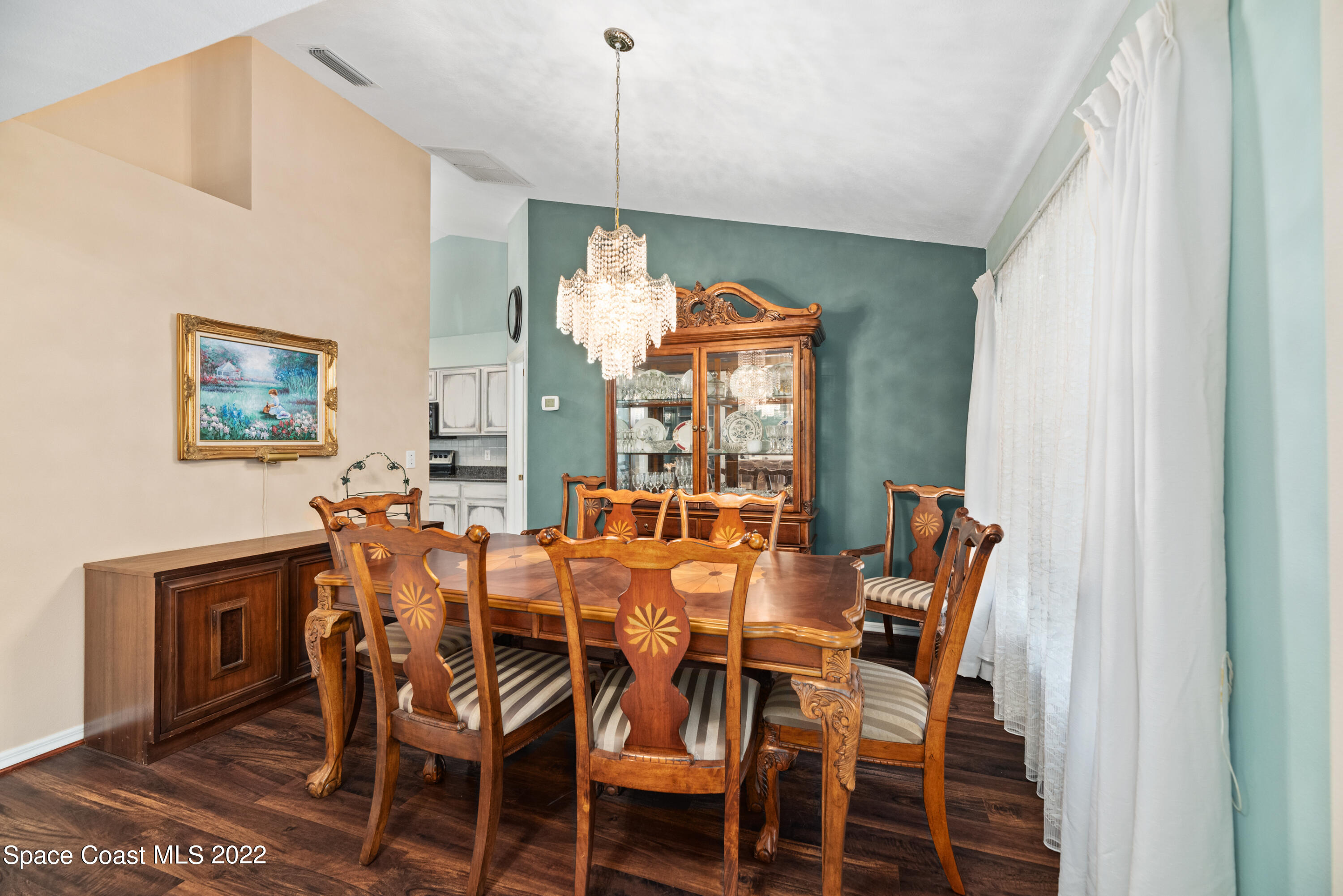 2023 Blue Ridge Avenue Melbourne, FL 32935 - Photo 8 of 27 JC7_7947