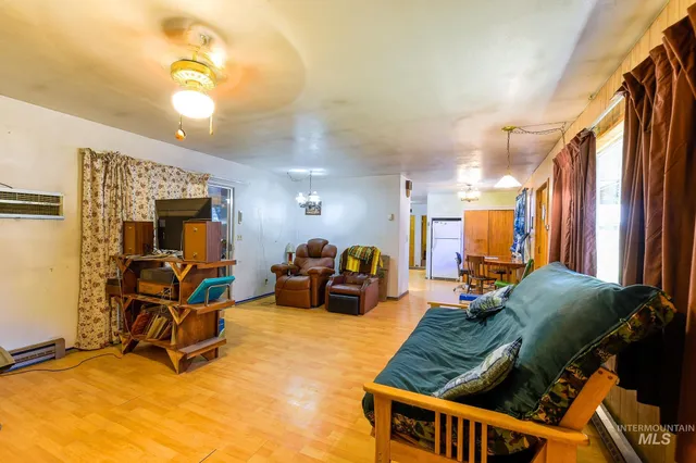 $314,000 | 243 North Fir Street, Genesee, ID 83832