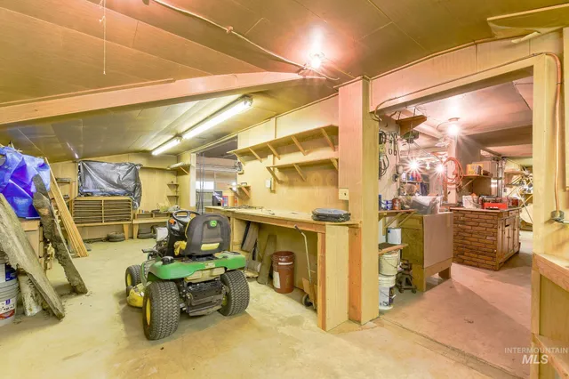 $314,000 | 243 North Fir Street, Genesee, ID 83832