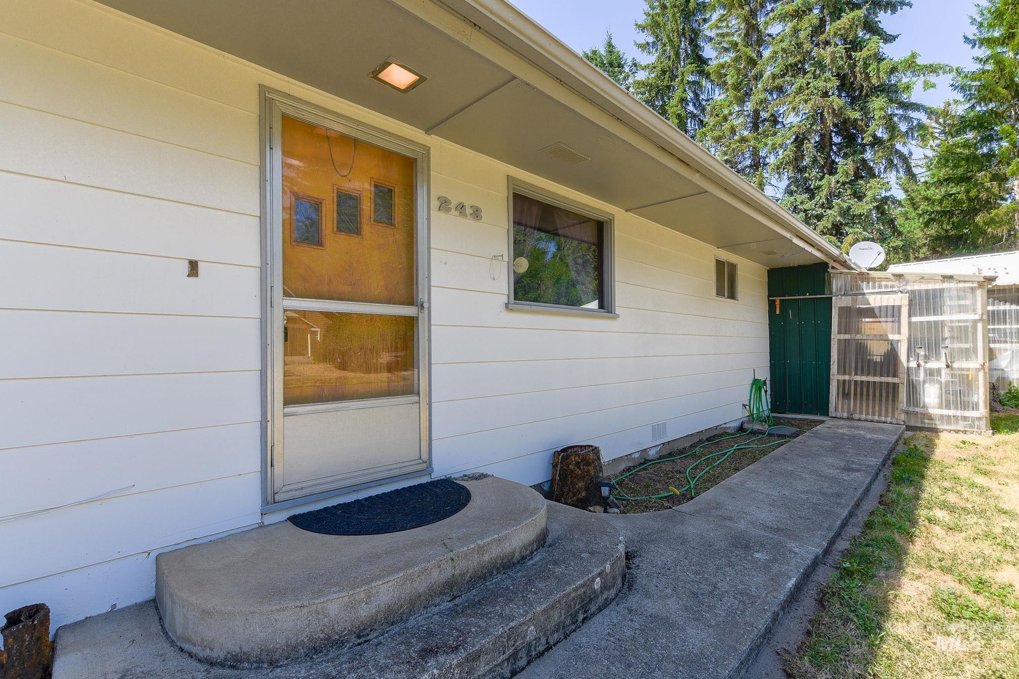 243 North Fir Street Genesee, ID 83832 - Photo 48 of 50 Entrance to property