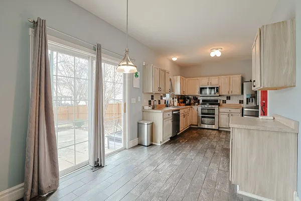 $460,000 | 14401 Capital Drive, Plainfield, IL 60544